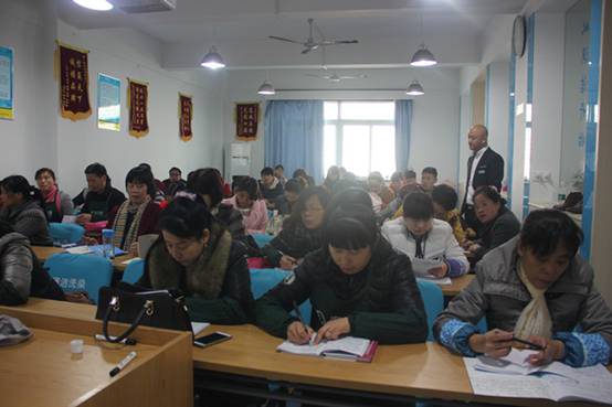 干洗店加盟投資利潤排名:干洗機(jī)設(shè)備既要洗得干凈也要用得健康,干洗店加盟投資利潤排名:干洗機(jī)設(shè)備既要洗得干凈也要用得健康